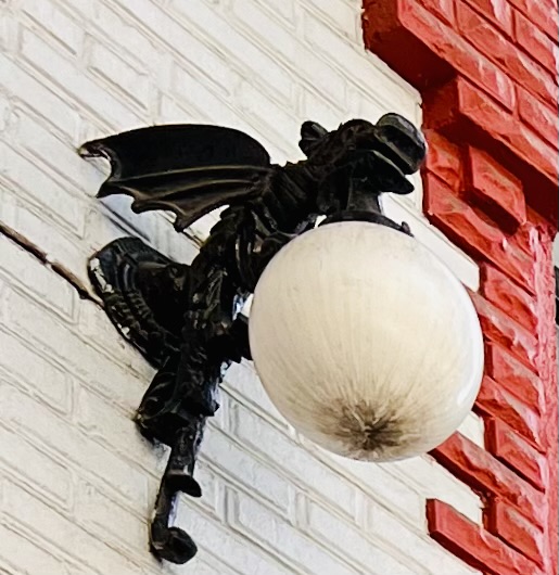 Dragon sconce
